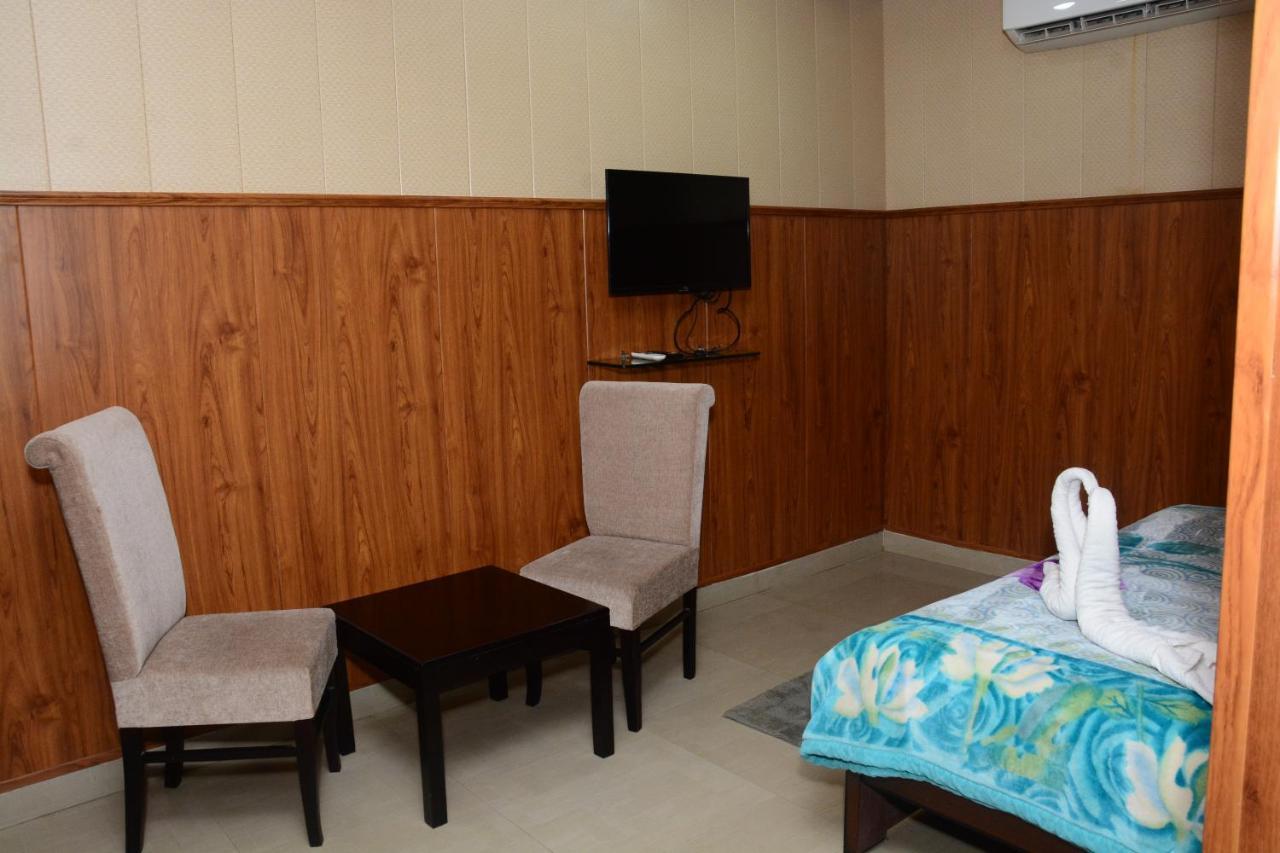 Krazy Hotel Haldwani Exterior photo