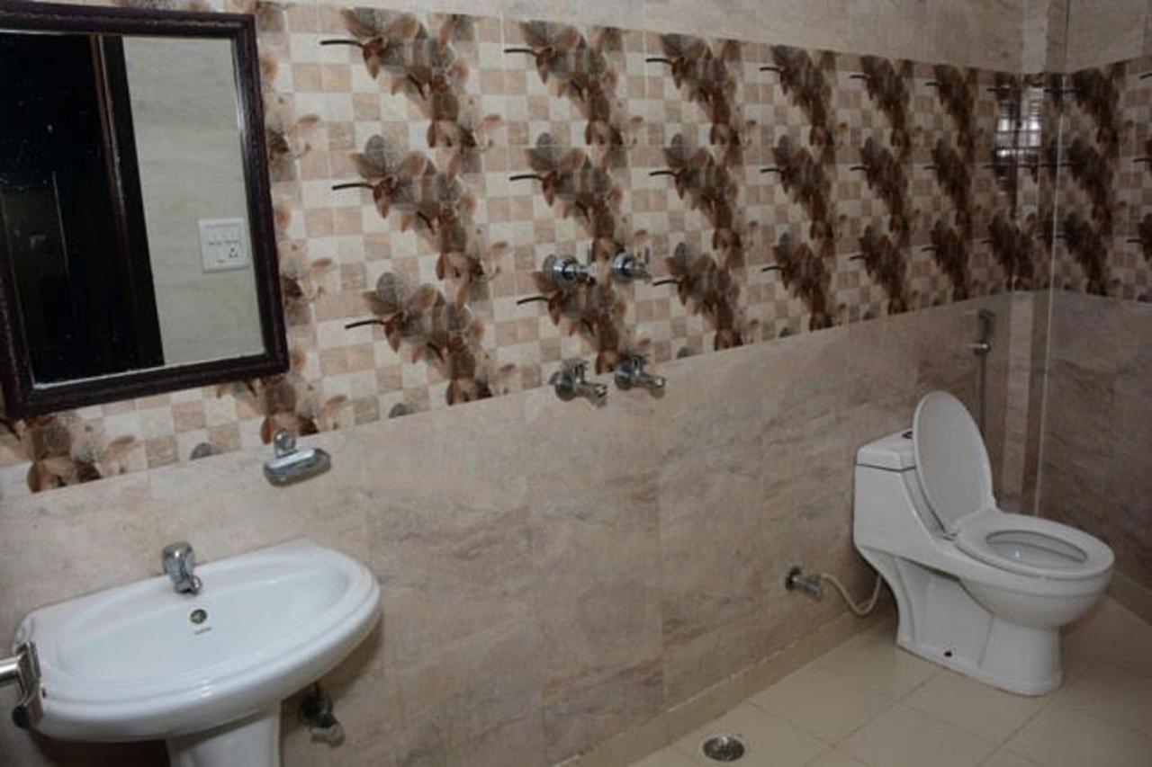 Krazy Hotel Haldwani Exterior photo