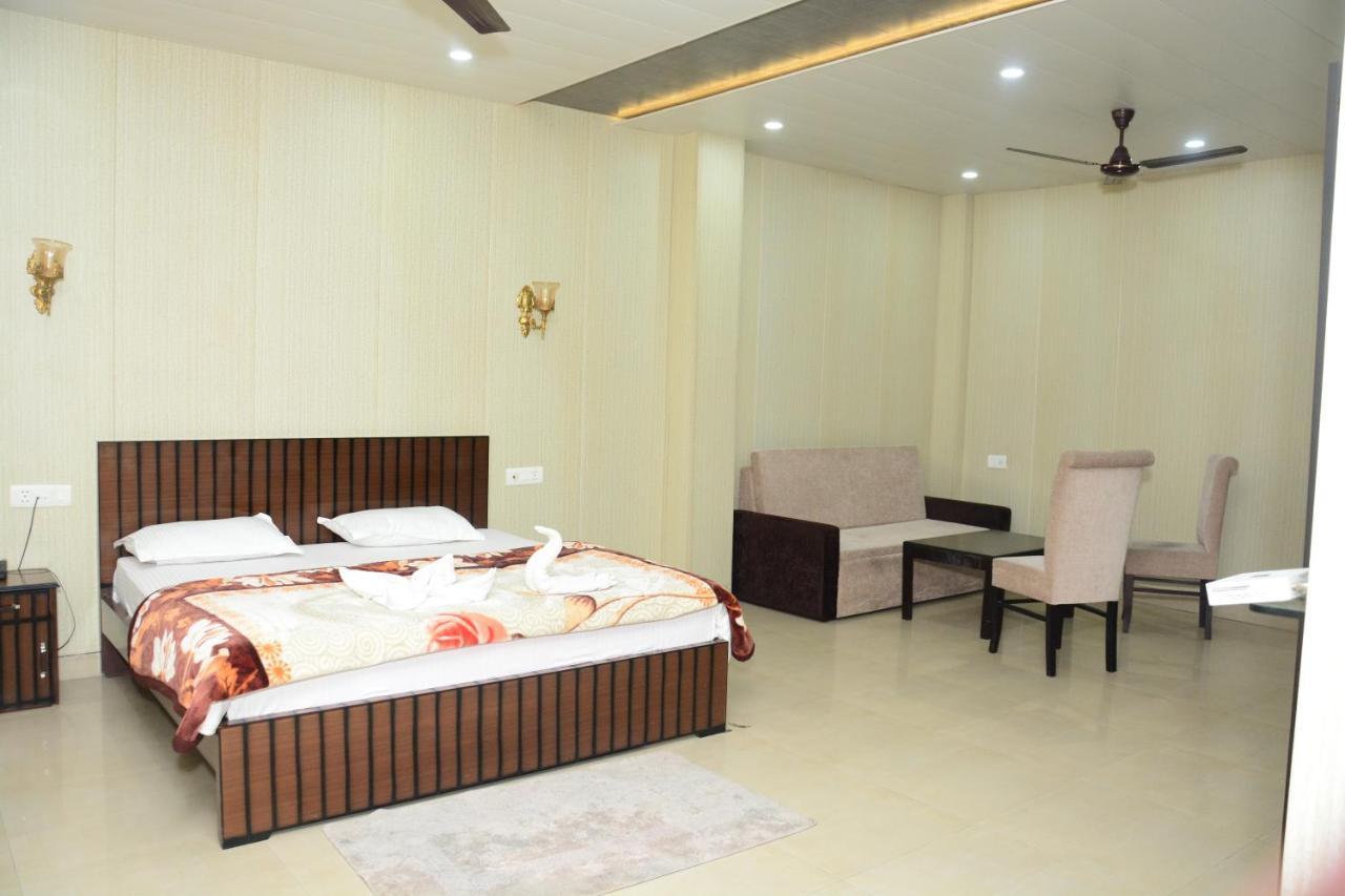 Krazy Hotel Haldwani Exterior photo