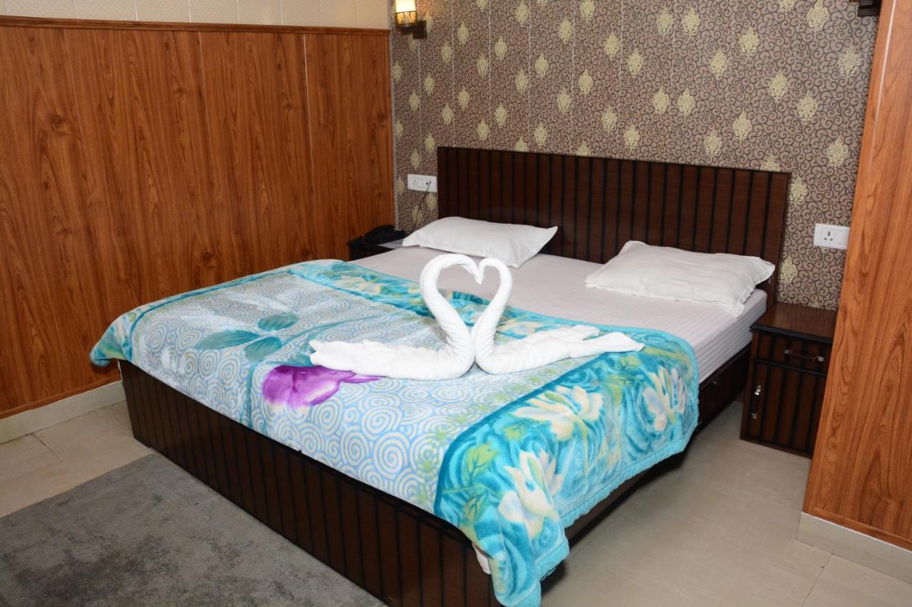 Krazy Hotel Haldwani Exterior photo