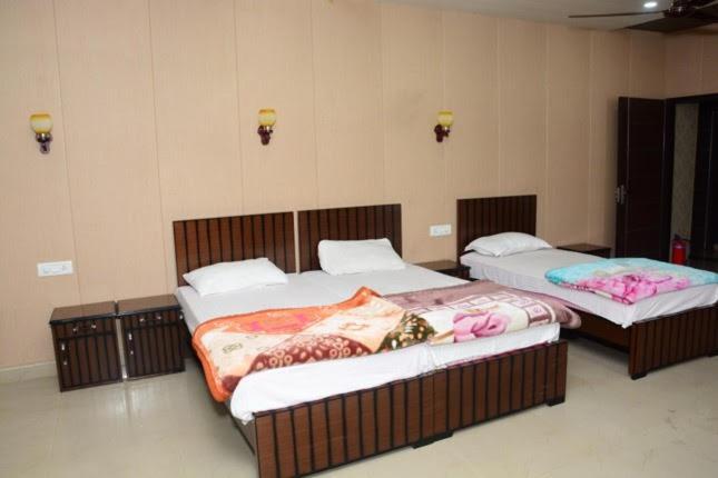 Krazy Hotel Haldwani Exterior photo